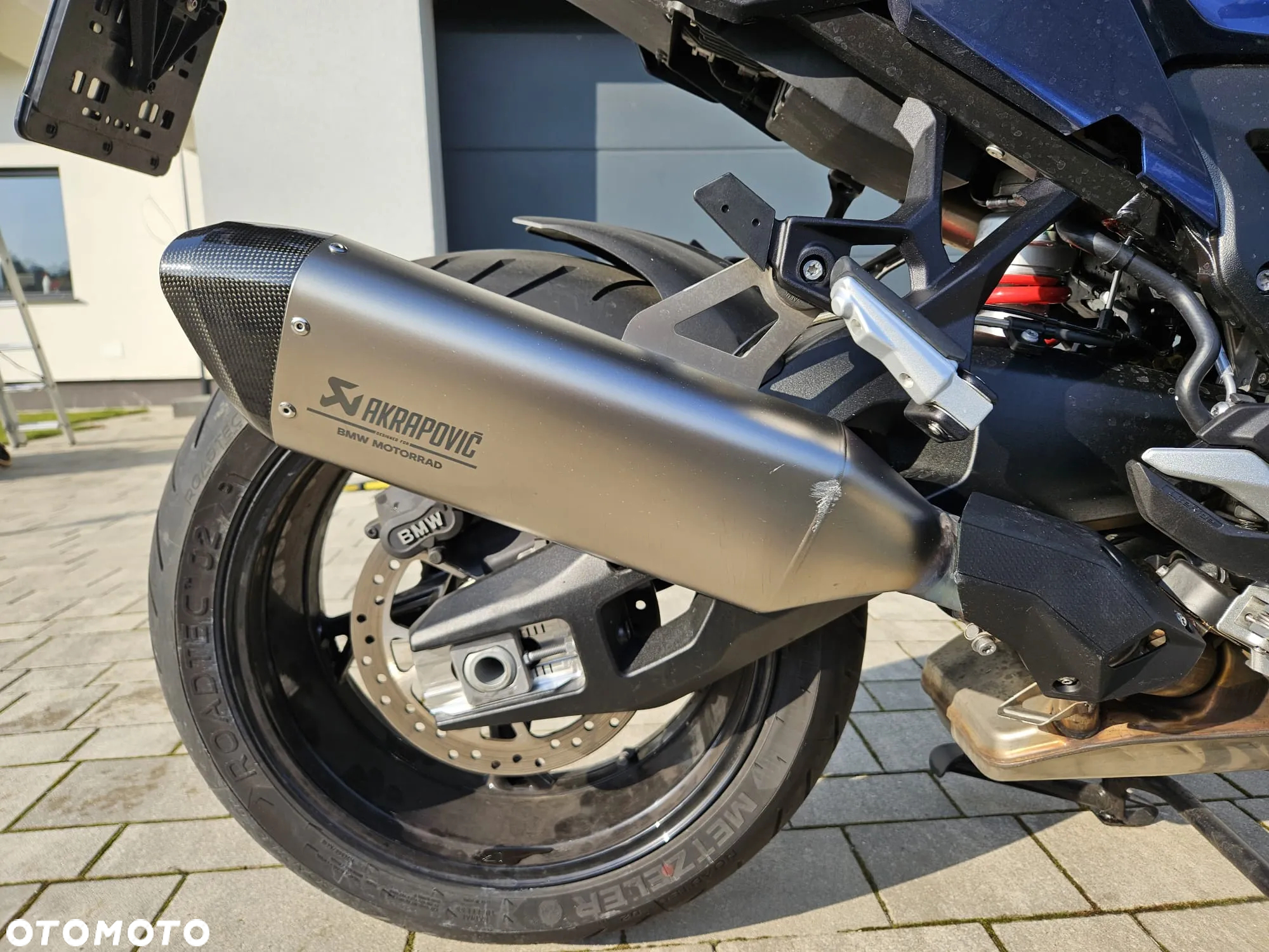BMW XR - 9