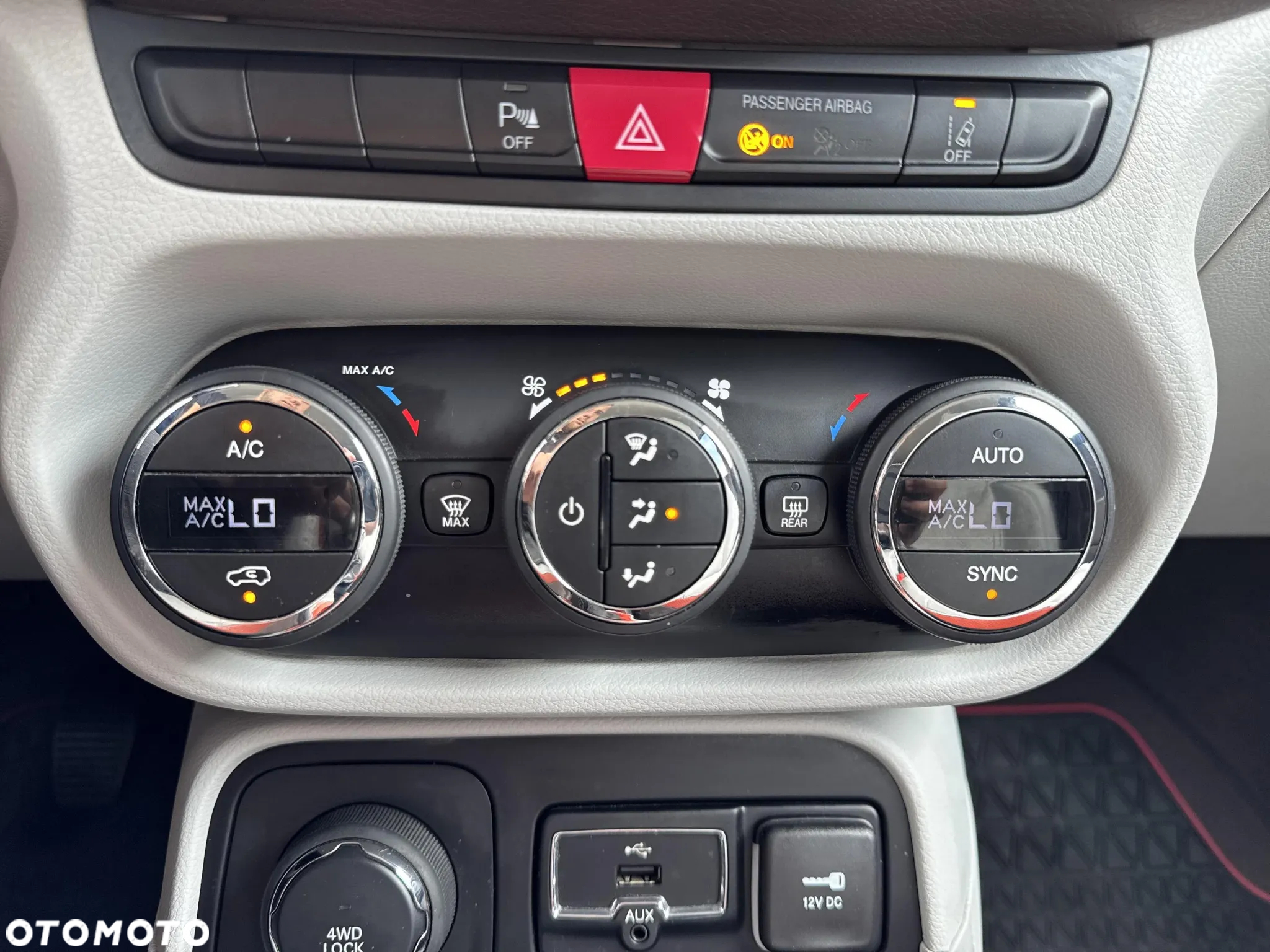Jeep Renegade 2.0 MultiJet Limited 4WD S&S - 24