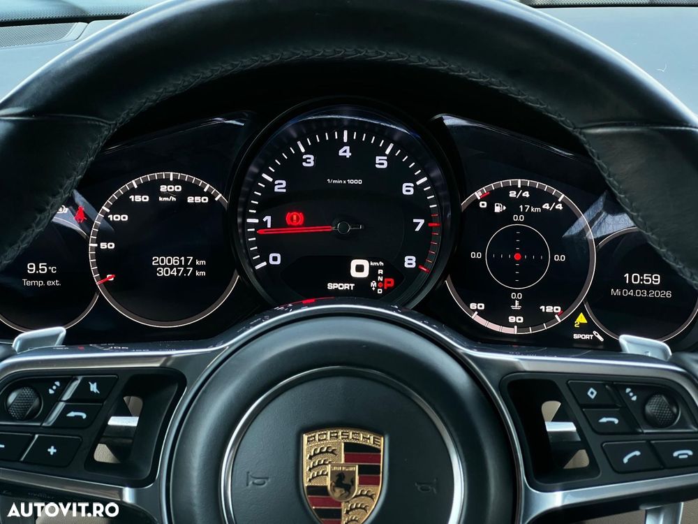 Porsche Cayenne - 20