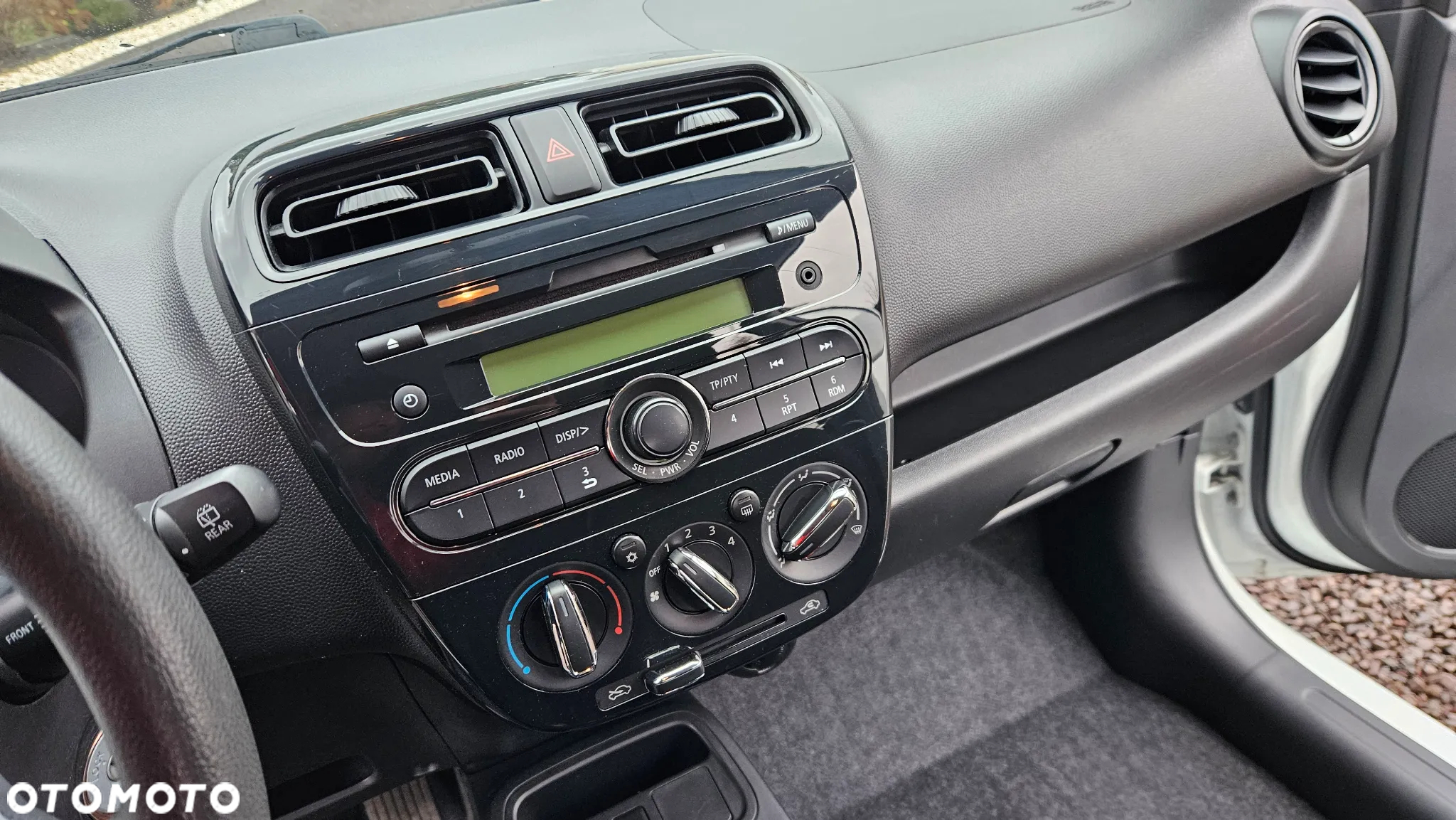 Mitsubishi Space Star 1.0 Active - 19