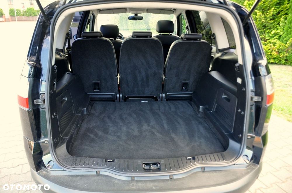 Ford S-Max - 38
