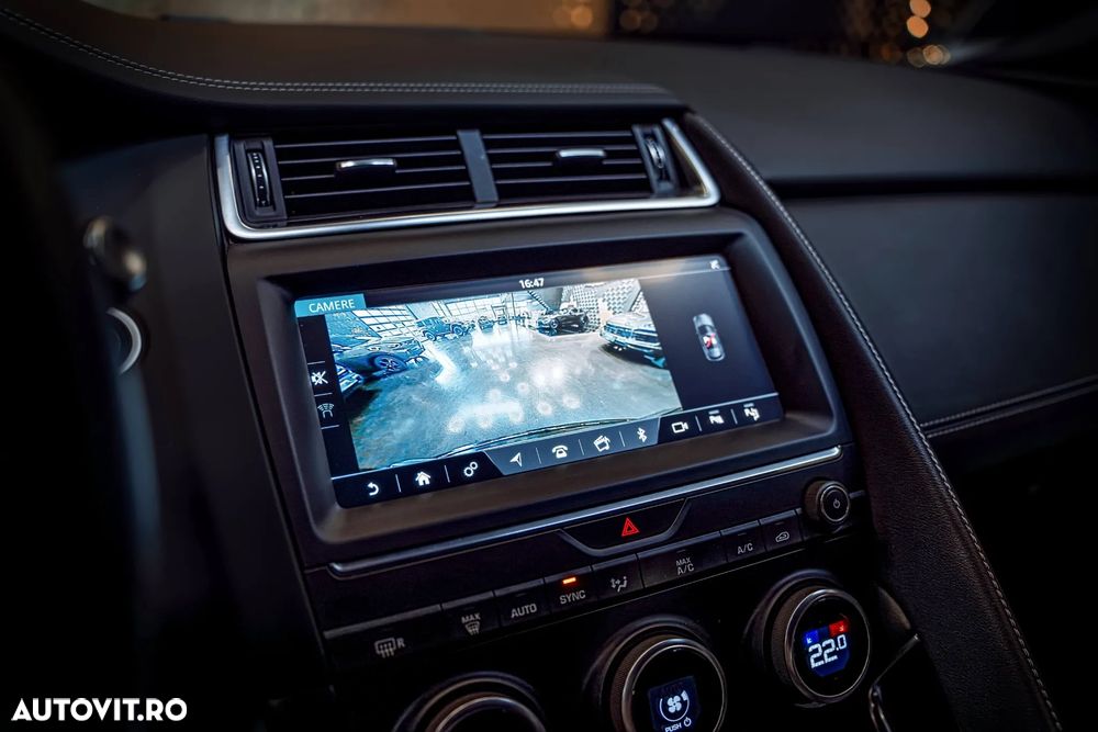 Jaguar E-Pace D180 AWD Aut. R-Dynamic S - 24