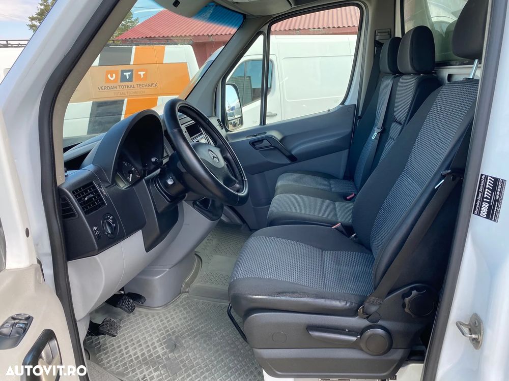 Mercedes-Benz SPRINTER - 15