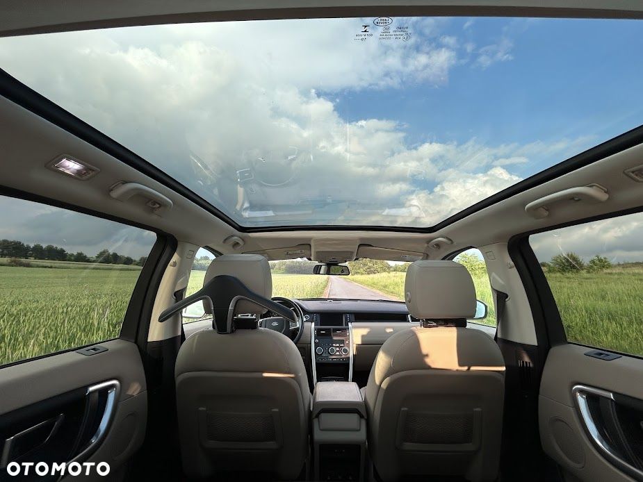 Land Rover Discovery Sport - 10