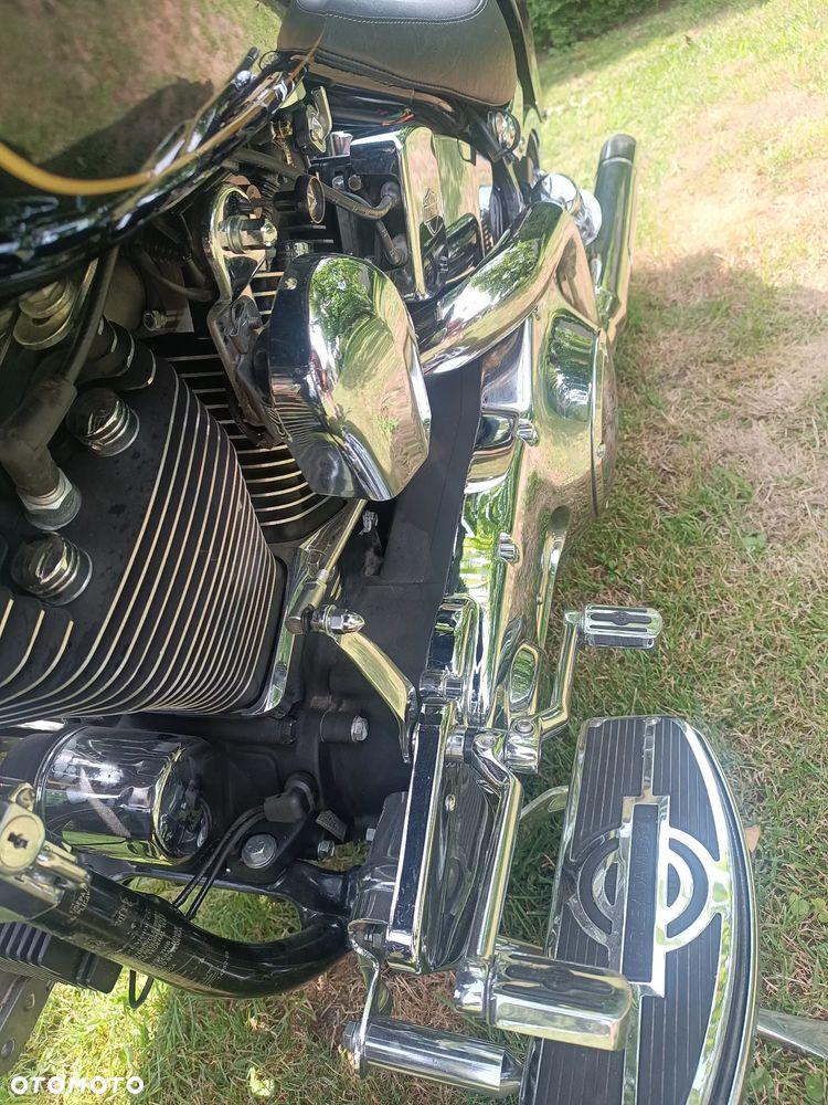Harley-Davidson Softail Fat Bob - 31