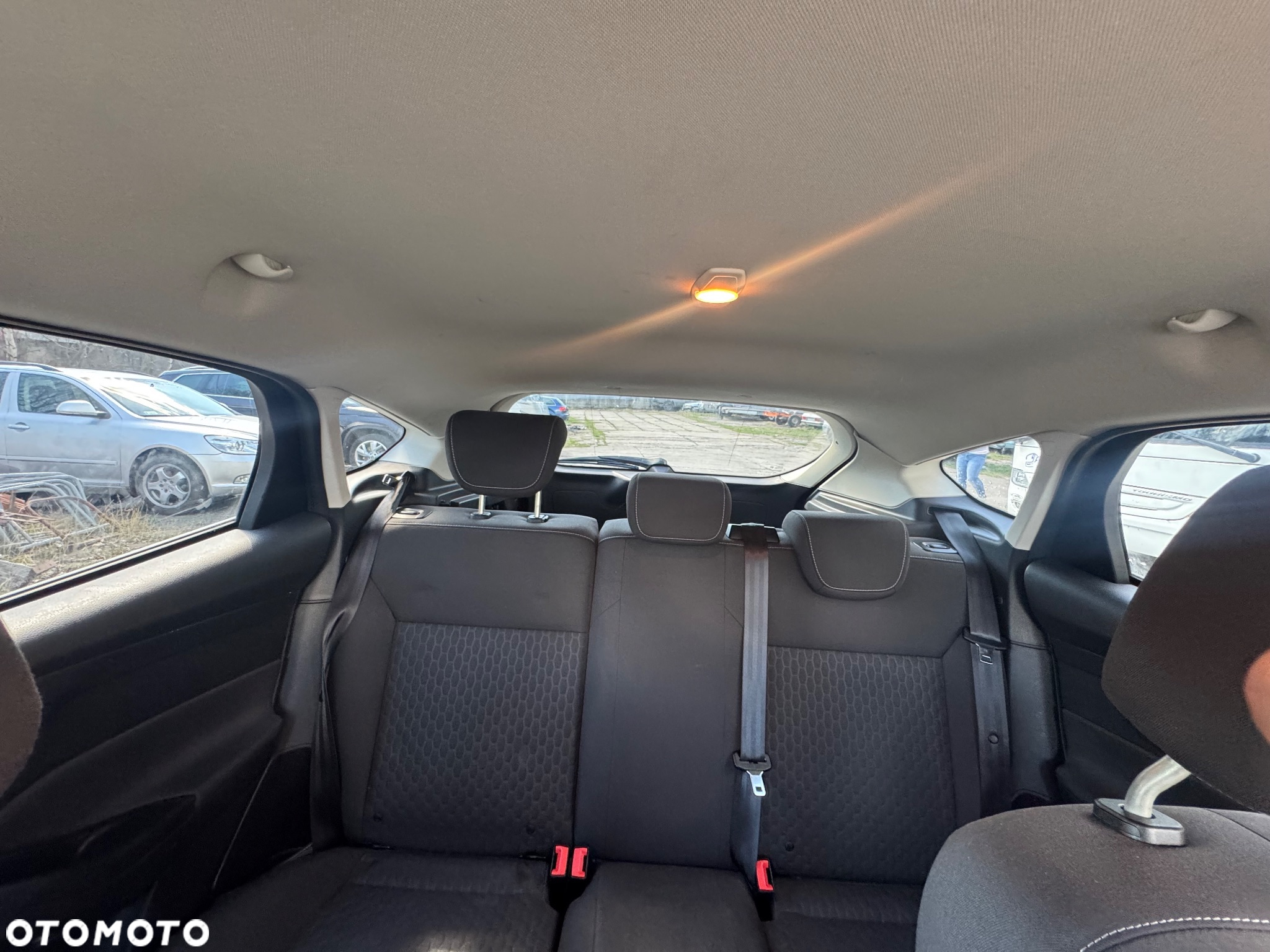 Ford Focus 1.0 EcoBoost 99g Trend - 11