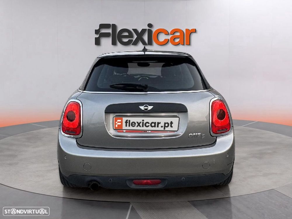 MINI 5 Portas One D - 6