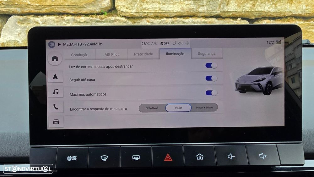 MG MG4 64 kWh Luxury - 28