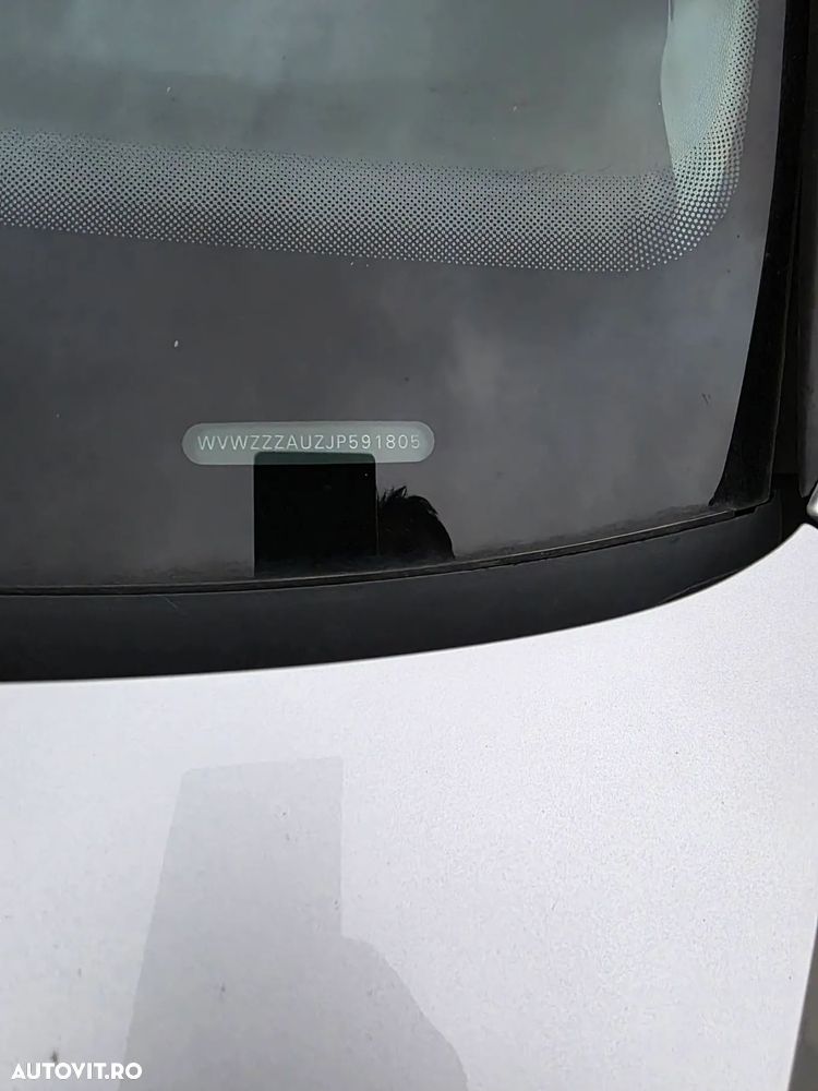 Volkswagen Golf 1.6 TDI DSG Highline - 4