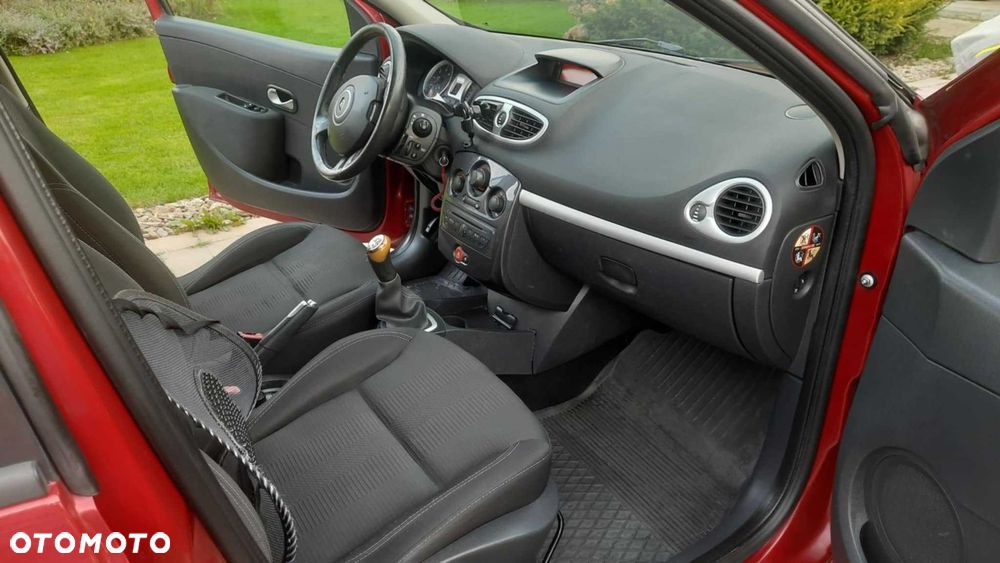 Renault Clio - 5