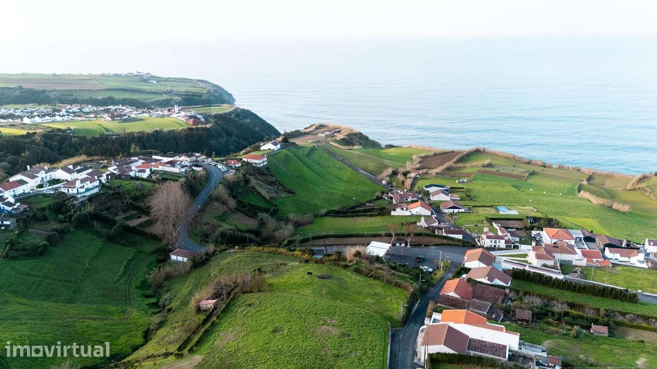 Ruína com Vista Serra e Mar em Santana – Nordeste - Grande imagem: 3/16
