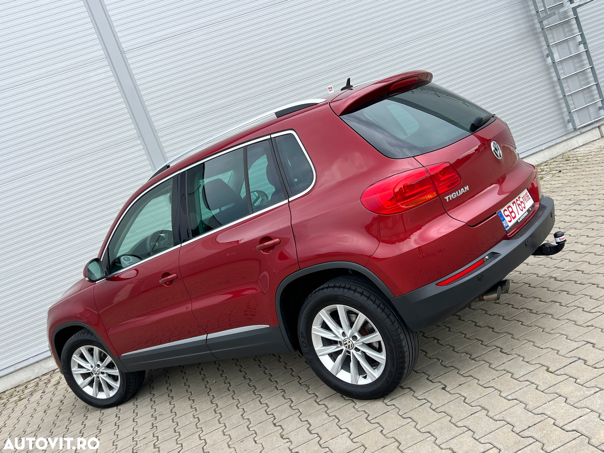 Volkswagen Tiguan 2.0 TDI 4Motion Track & Field - 7