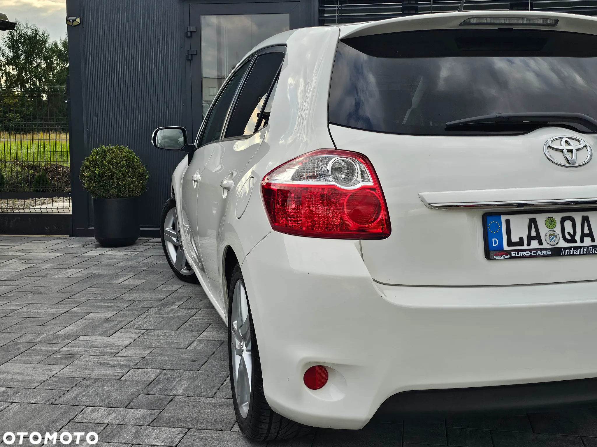 Toyota Auris 1.6 Premium - 28