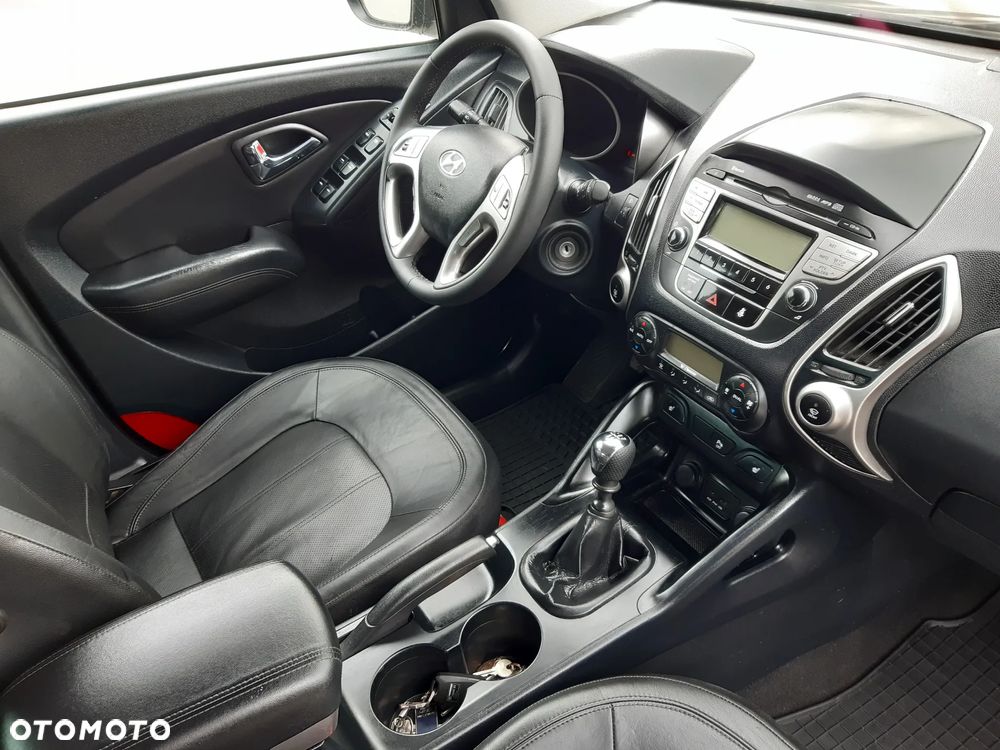 Hyundai ix35 2.0 CRDi Premium 2WD - 19