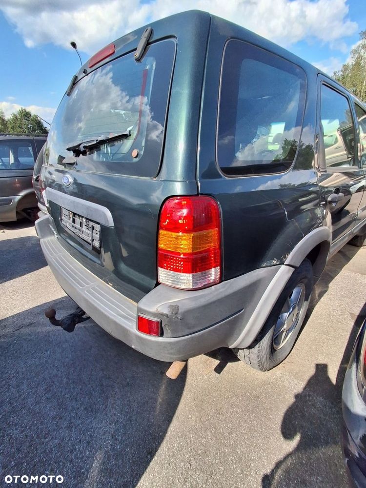 FORD MAVERICK II 2.0 lampa tył prawa - 2