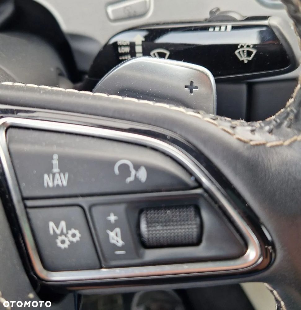 Audi S8 Plus 4.0 TFSI Quattro - 35
