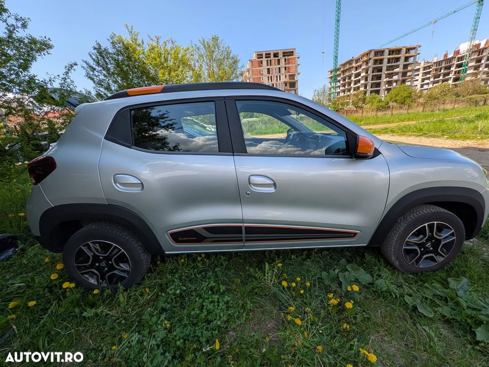 Dacia Spring Expression - 9