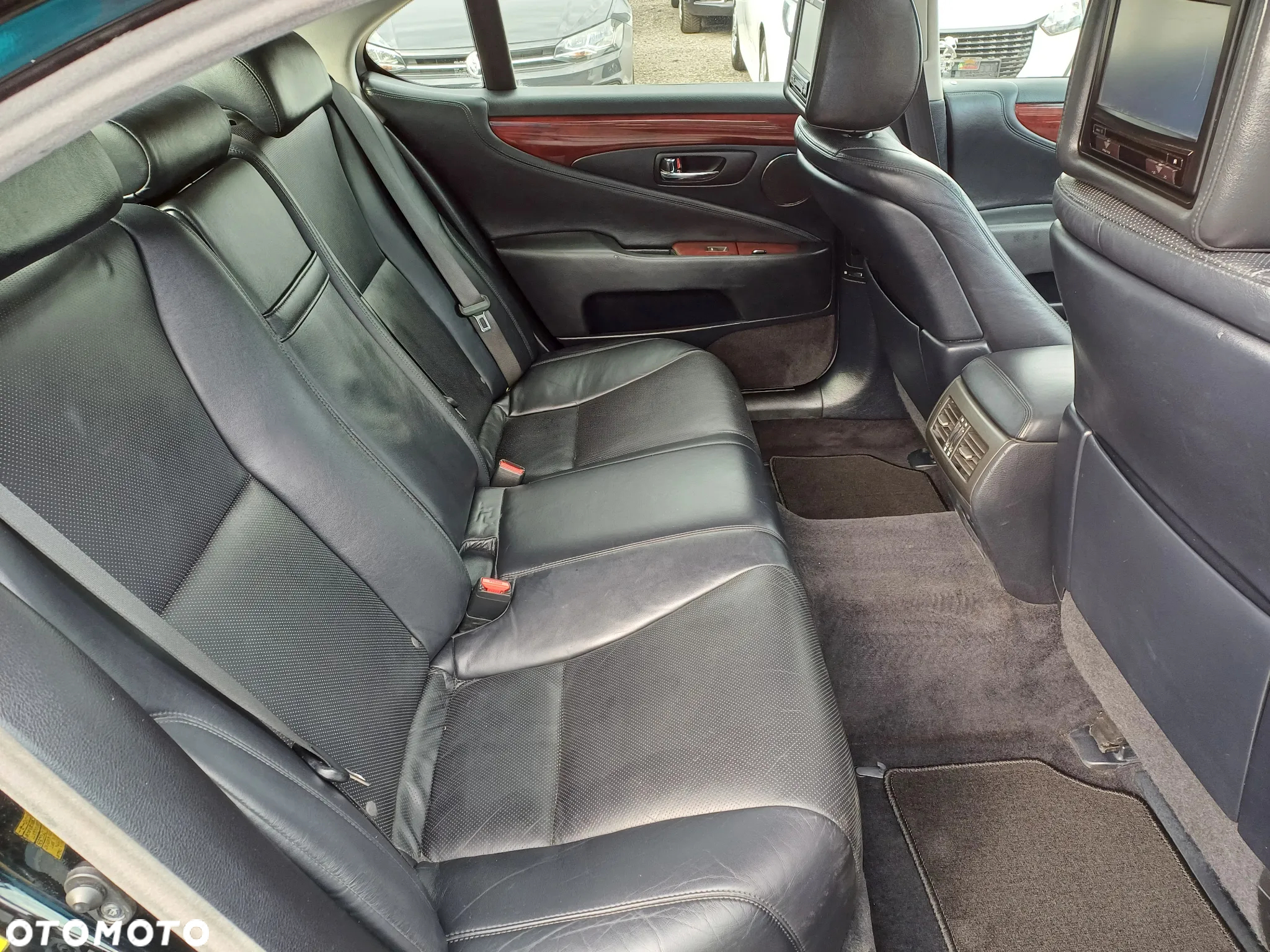 Lexus LS 460 Prestige - 11