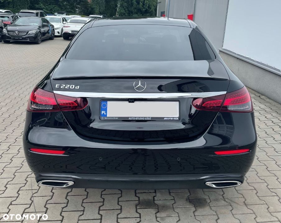 MERCEDES W213 LIFTING SPOILER LOTKA NA KLAPĘ AMG PODKŁAD! - 5