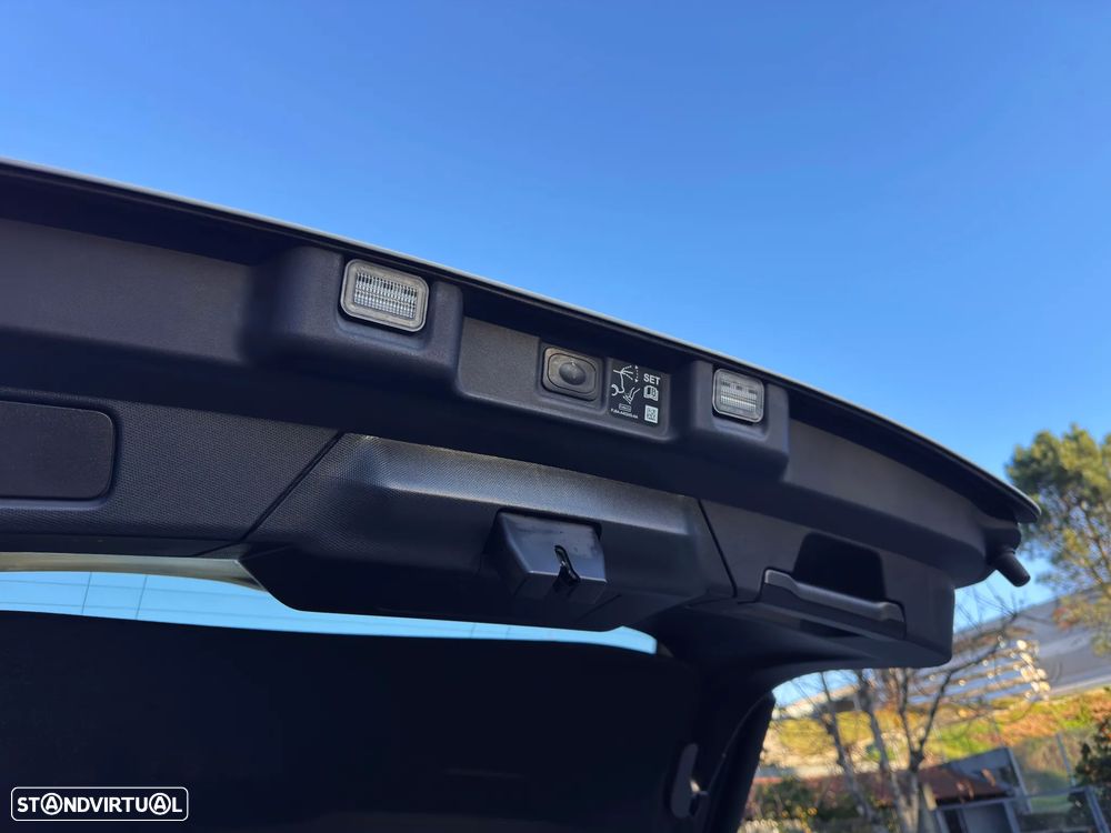 Ford Mustang Mach-E 98.7 kWh Premium - 38