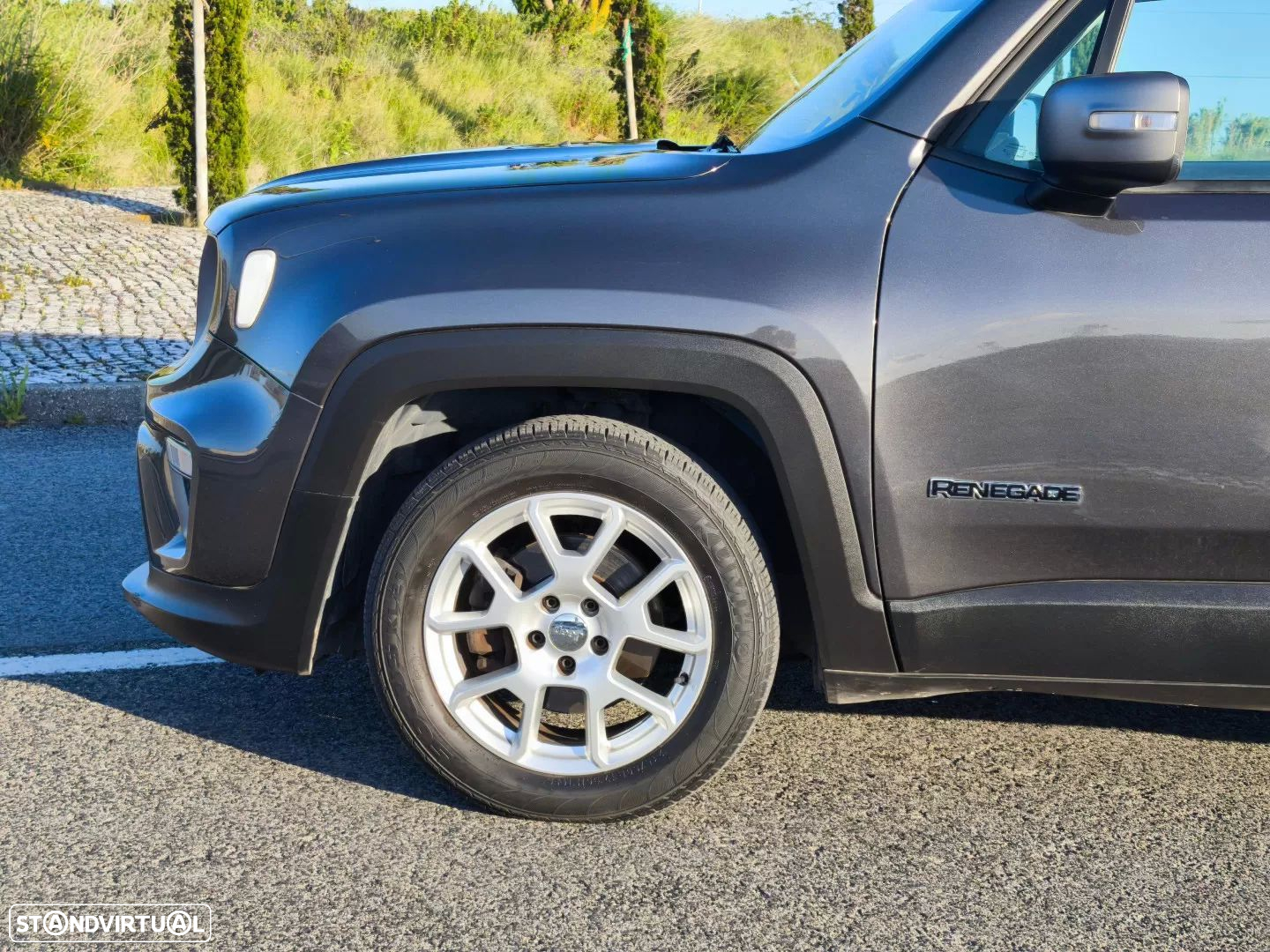 Jeep Renegade 1.3 T-GDI Auto Limited - 27