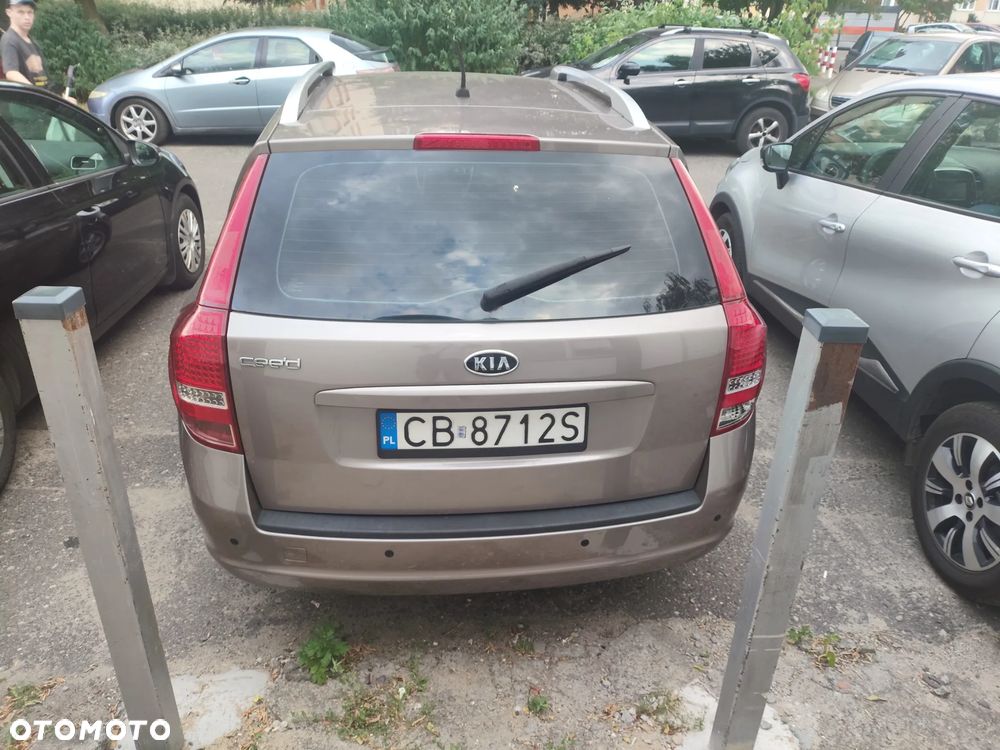 Kia Ceed - 7