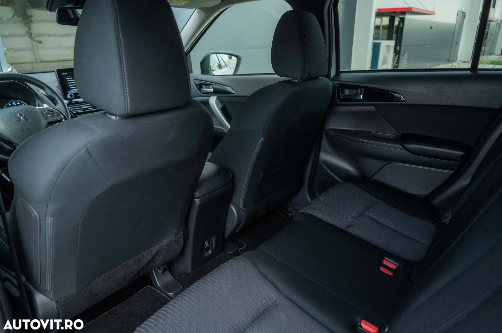 Mitsubishi Eclipse-Cross Plug-In Hybrid 4WD Intro Edition - 15