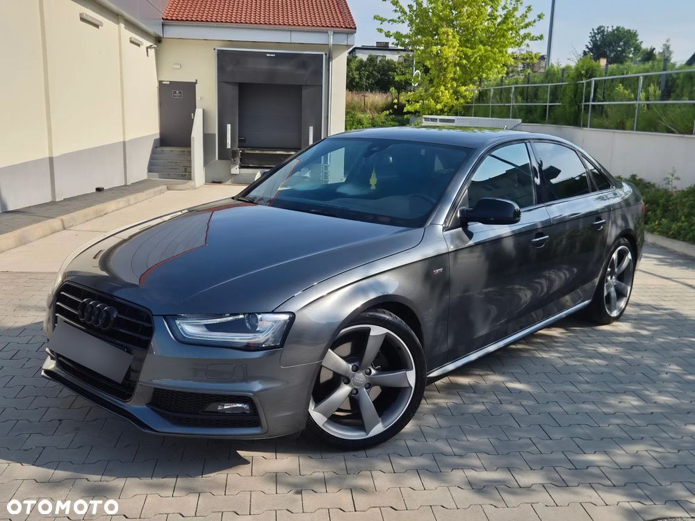 Audi A4 Limousine 2.0 TFSI quattro S tronic S line Sportpaket - 2