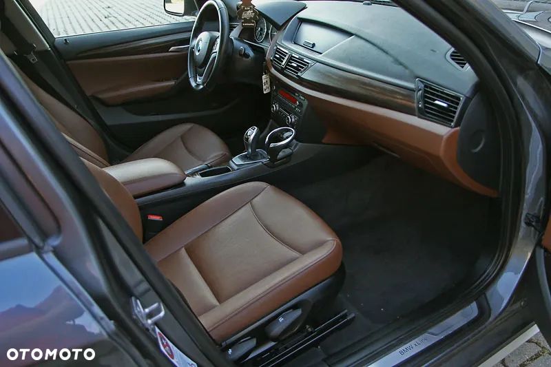 BMW X1 xDrive20d - 8