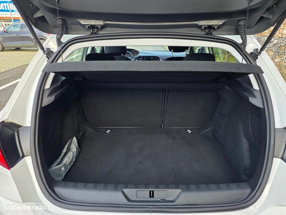 Peugeot 308 1.5 BlueHDi Business Line - 18