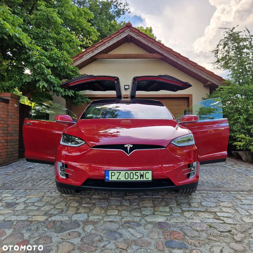 Tesla Model X 75 D - 3