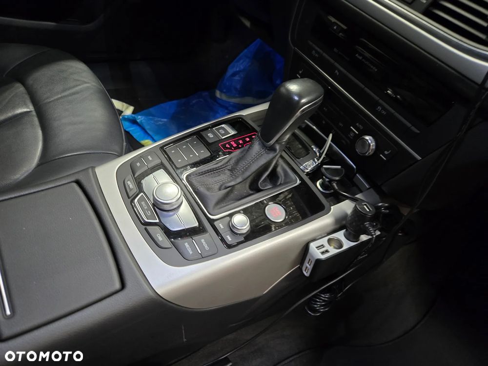 Audi A6 Avant 2.0 TDI quattro S tronic - 10