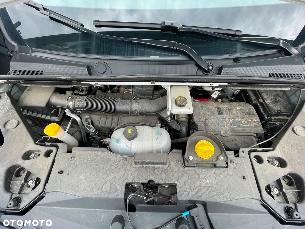 Renault Trafic 2.0 dCi EDC - 7
