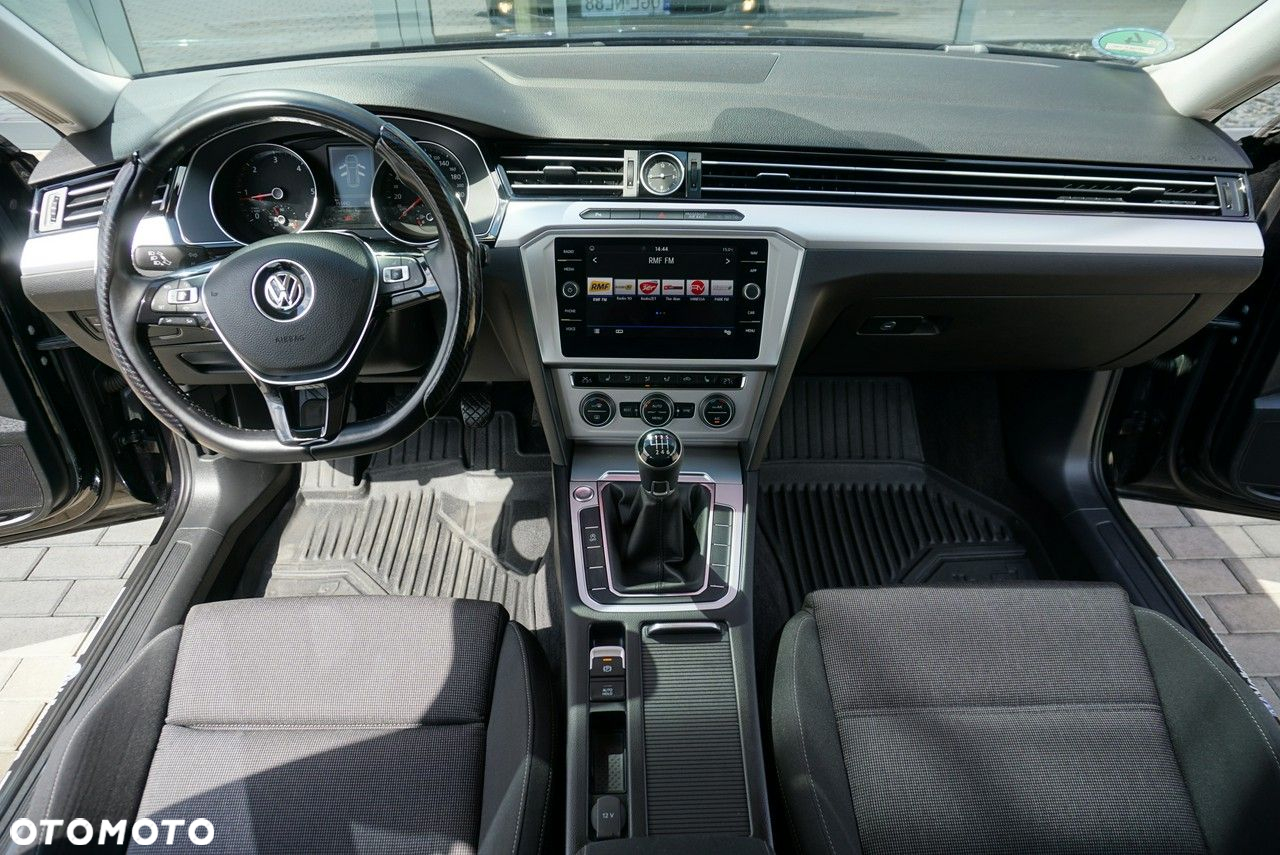 Volkswagen Passat Variant 2.0 TDI (BlueMotion Technology) Comfortline - 10