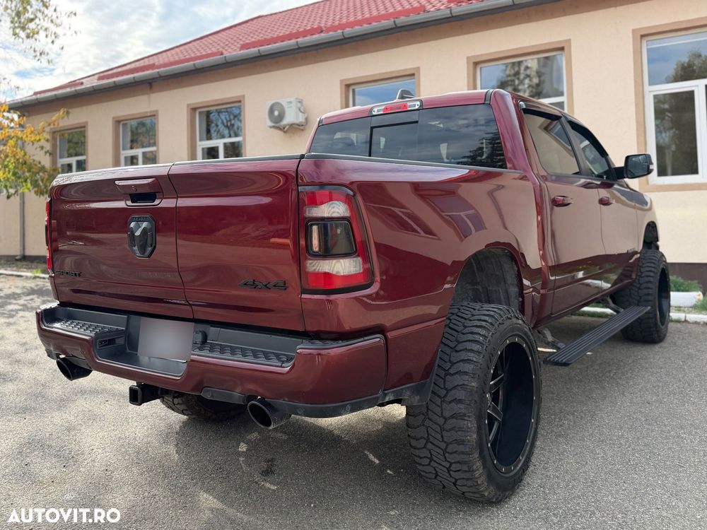 Dodge RAM - 8