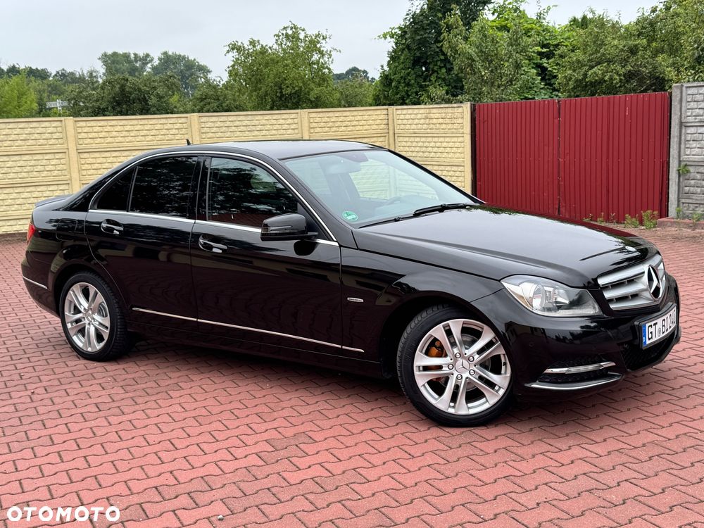 Mercedes-Benz Klasa C 180 BlueEFFICIENCY 7G-TRONIC Avantgarde - 11