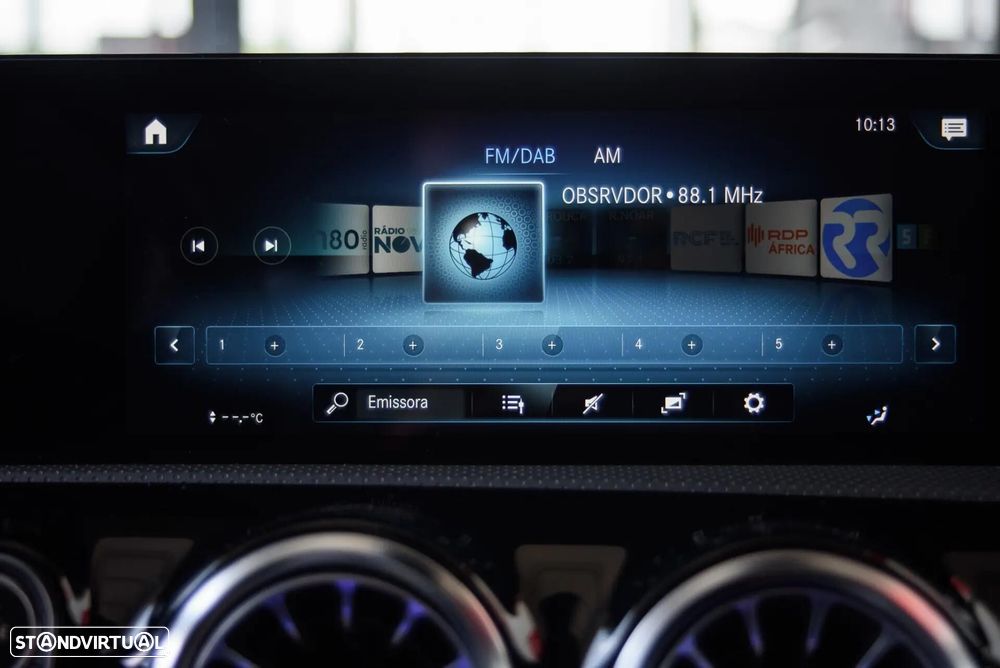 Mercedes-Benz A 180 d AMG Line - 33
