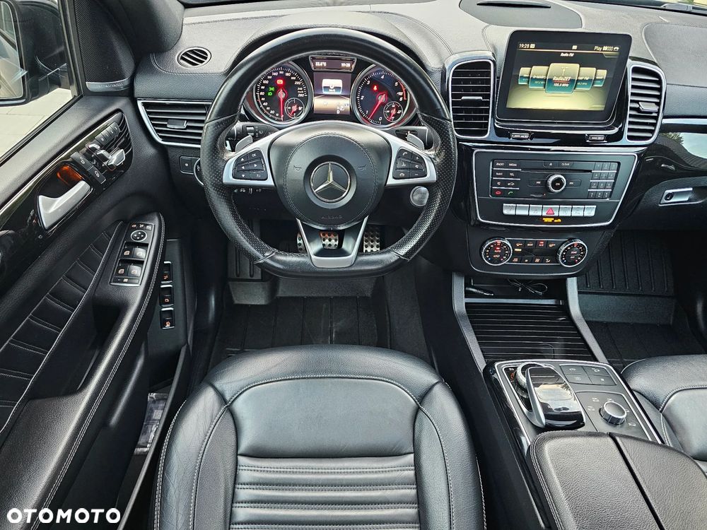 Mercedes-Benz GLS 350 d 4-Matic - 12