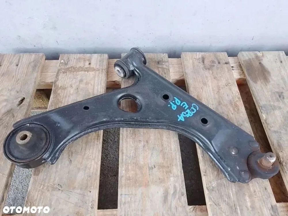 opel corsa e wahacz przedni prawy przód - 1