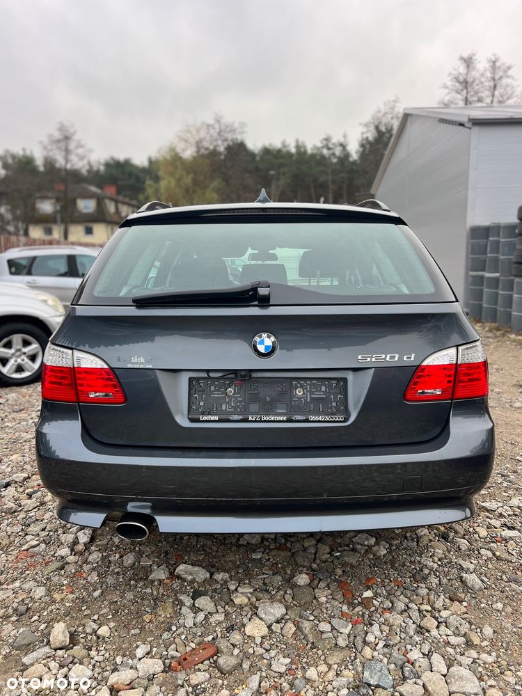 BMW Seria 5 520d - 9