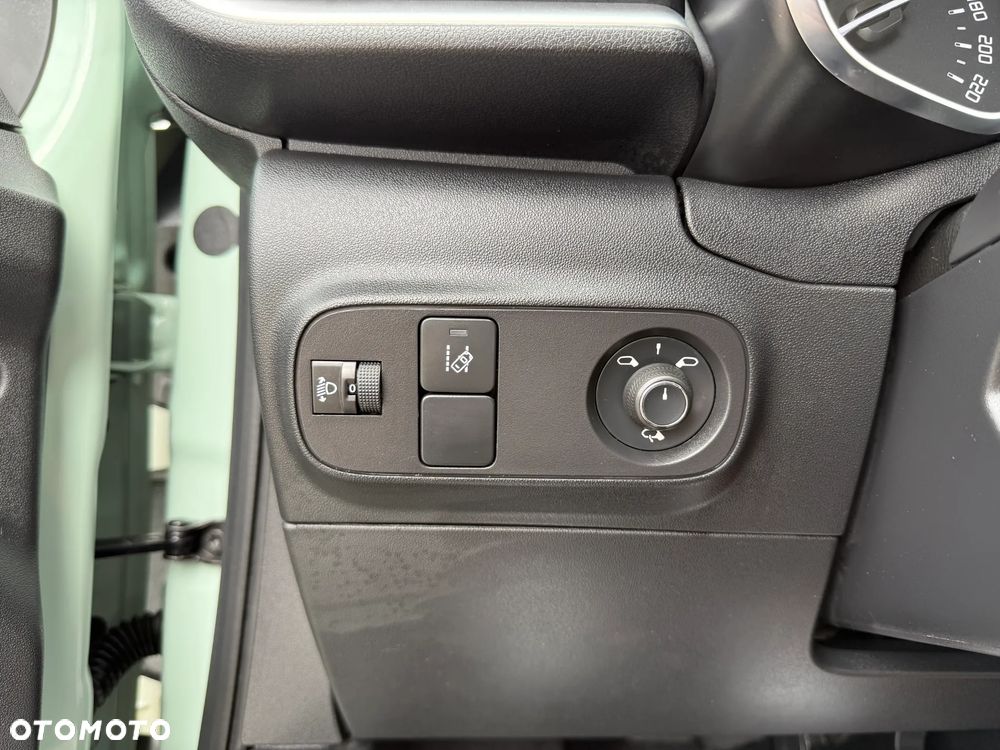 Citroën C3 Pure Tech 110 S&S EAT6 SHINE - 24