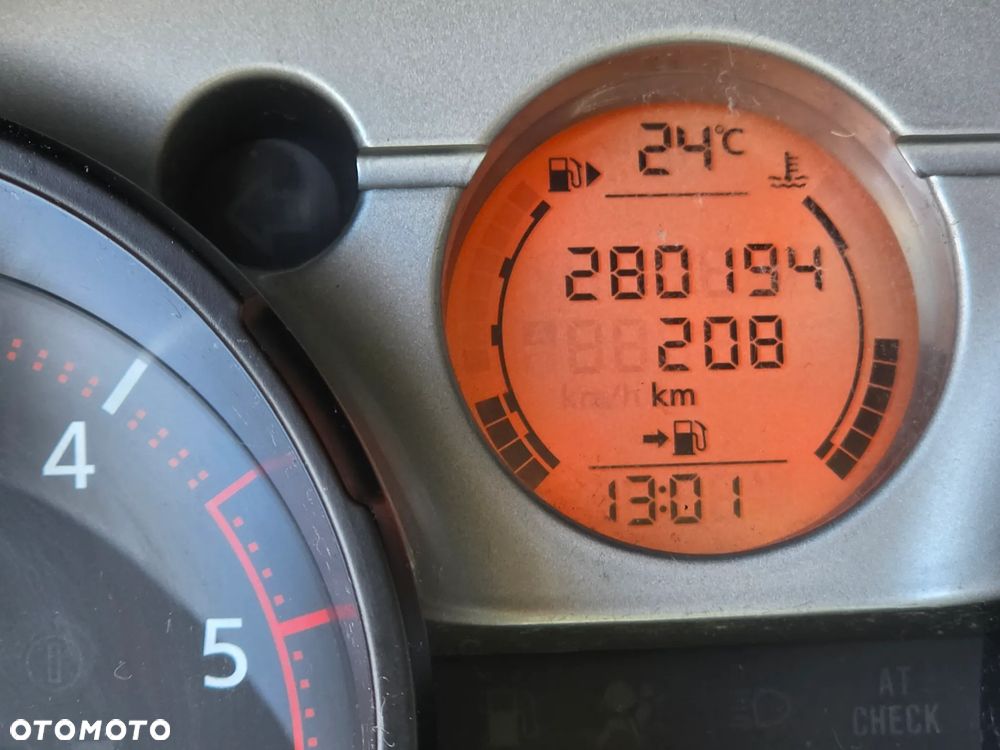 Nissan Qashqai 2.0 dCi Acenta - 8