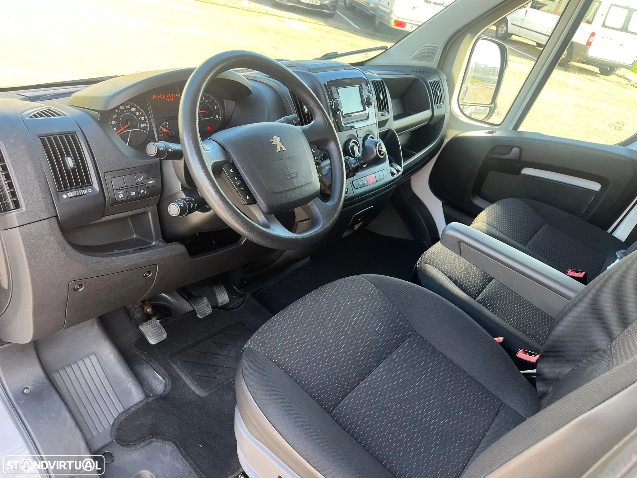 Peugeot Boxer 2.2 BlueHDi 120cv L3 H3 - IVA DEDUTÍVEL - 20