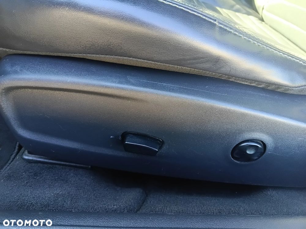 Dodge Challenger - 18