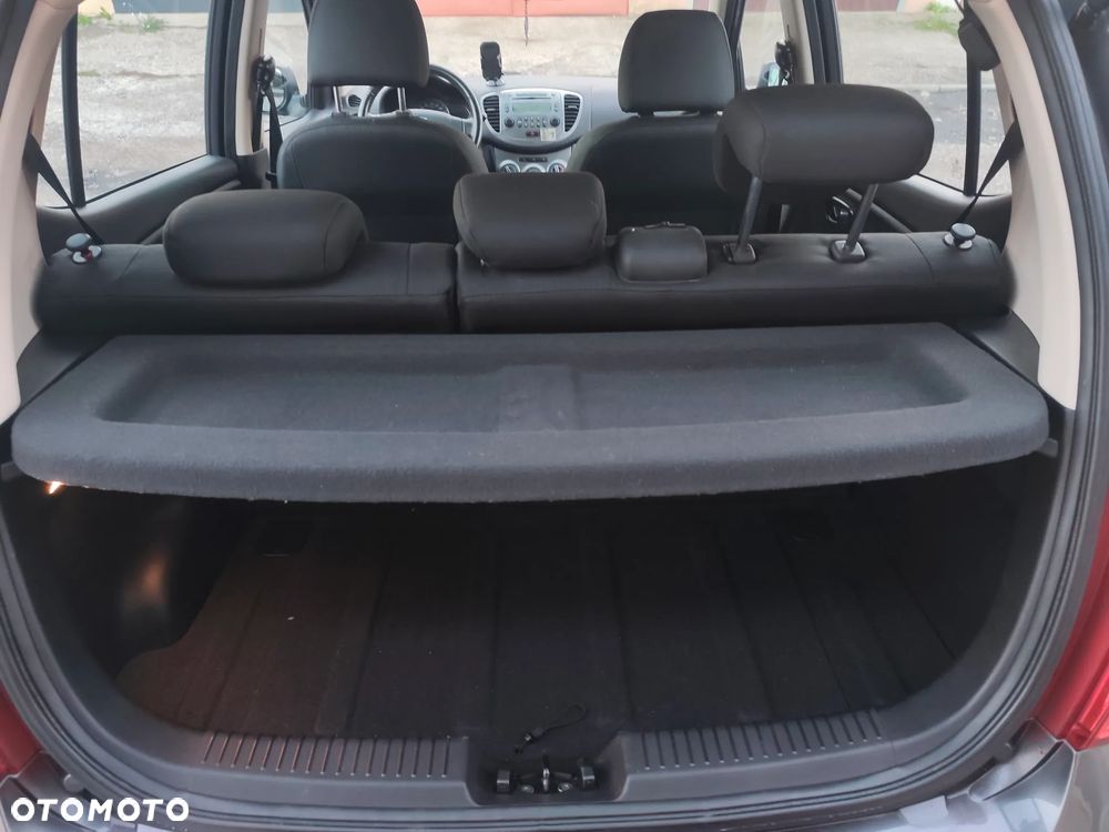 Hyundai i10 1.1 Comfort - 13