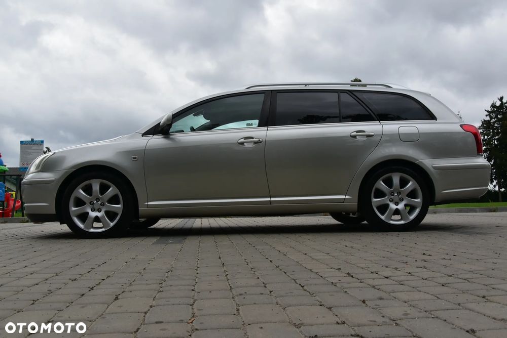 Toyota Avensis 2.0 VVT-i Automatik Executive - 28