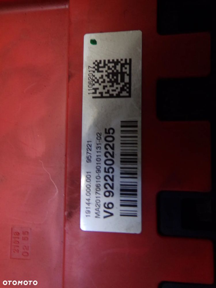 KLEMA PLUSOWA BMW F31 - 2