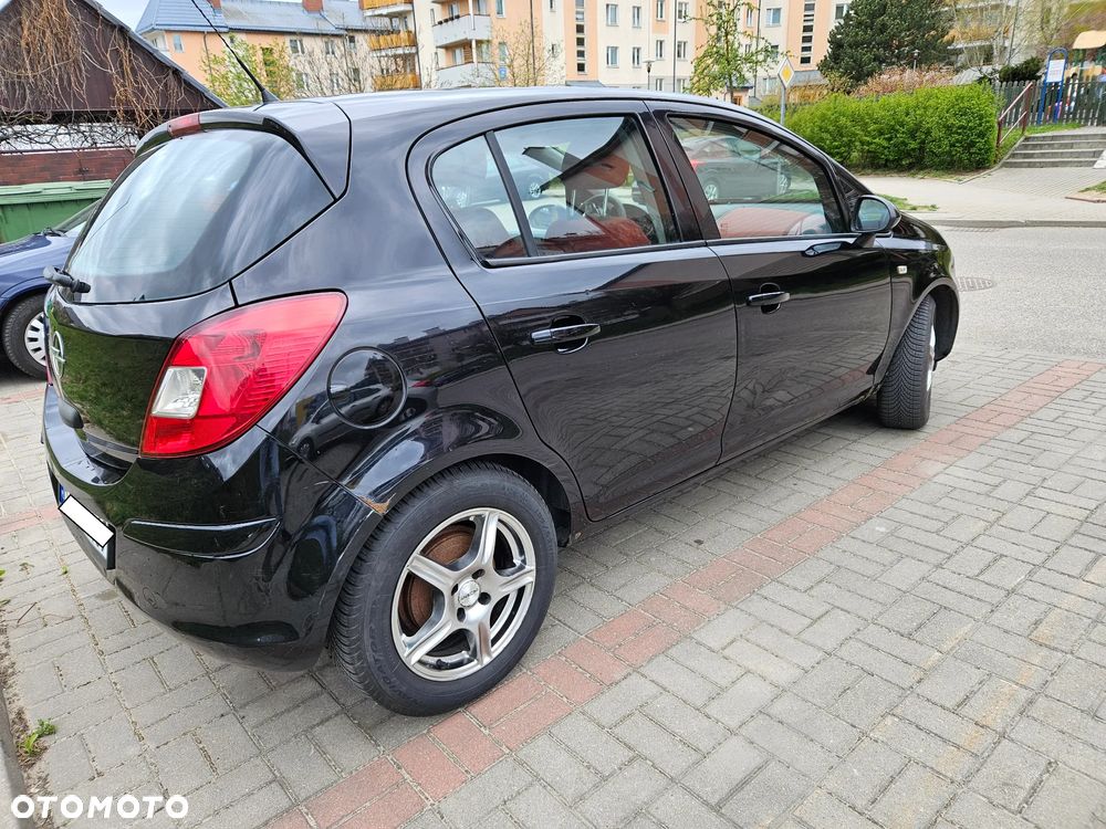 Opel Corsa - 4