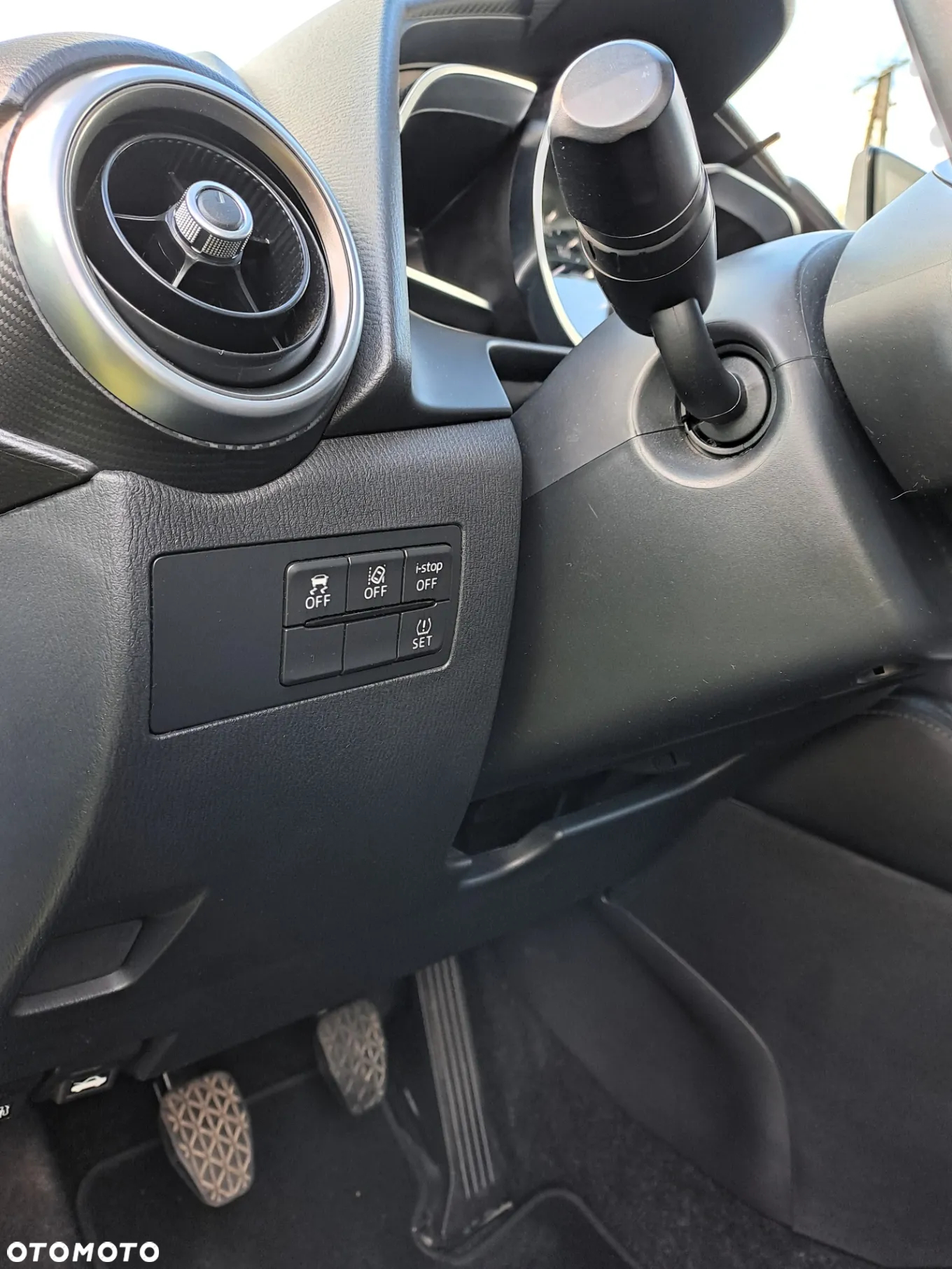 Mazda 2 e-SKYACTIV G 90 M HYBRID Exclusive-Line - 16