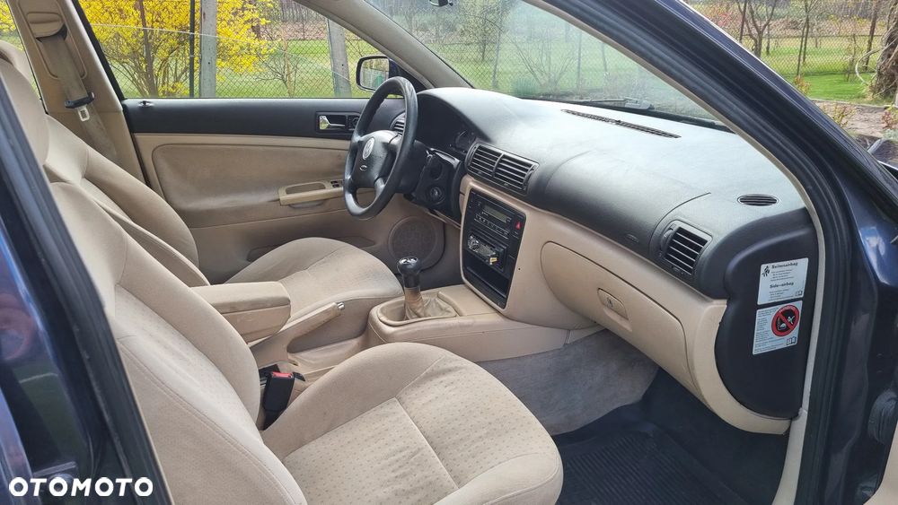 Volkswagen Passat 1.8T - 6